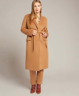 Hand-finished double fabric coat