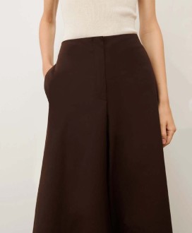 Wide-leg trousers