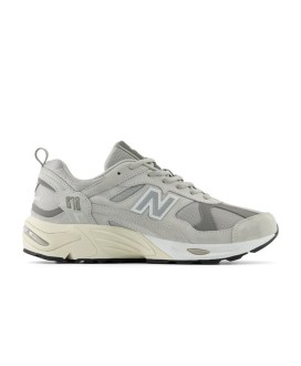 NB 878