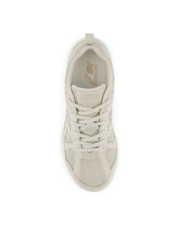 NB 878
