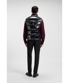 Water-repellent gilet in gloss fabric