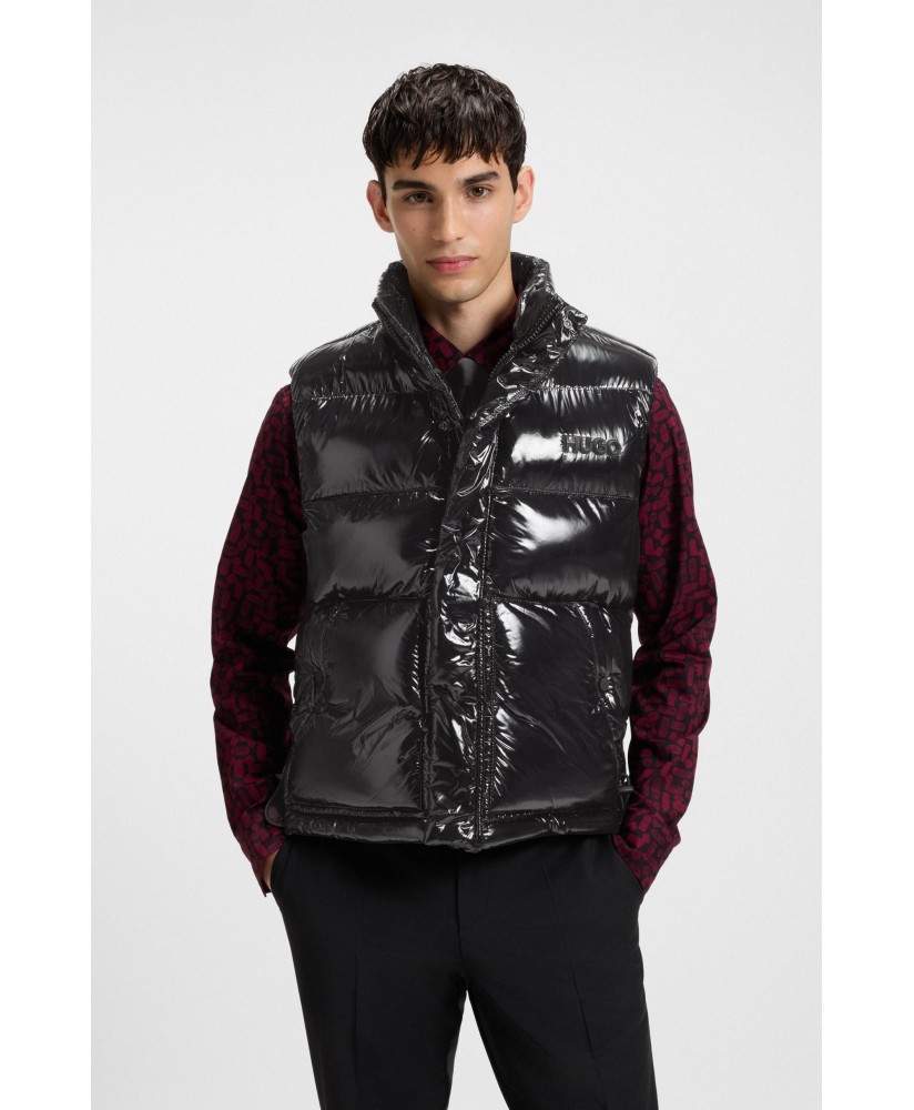 Water-repellent gilet in gloss fabric