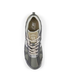 NB 878