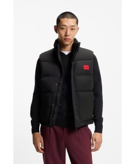 Water-repellent gilet with logo badge