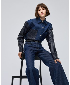 Πουκάμισο denim με λεπτομέρειες όψης δέρματος